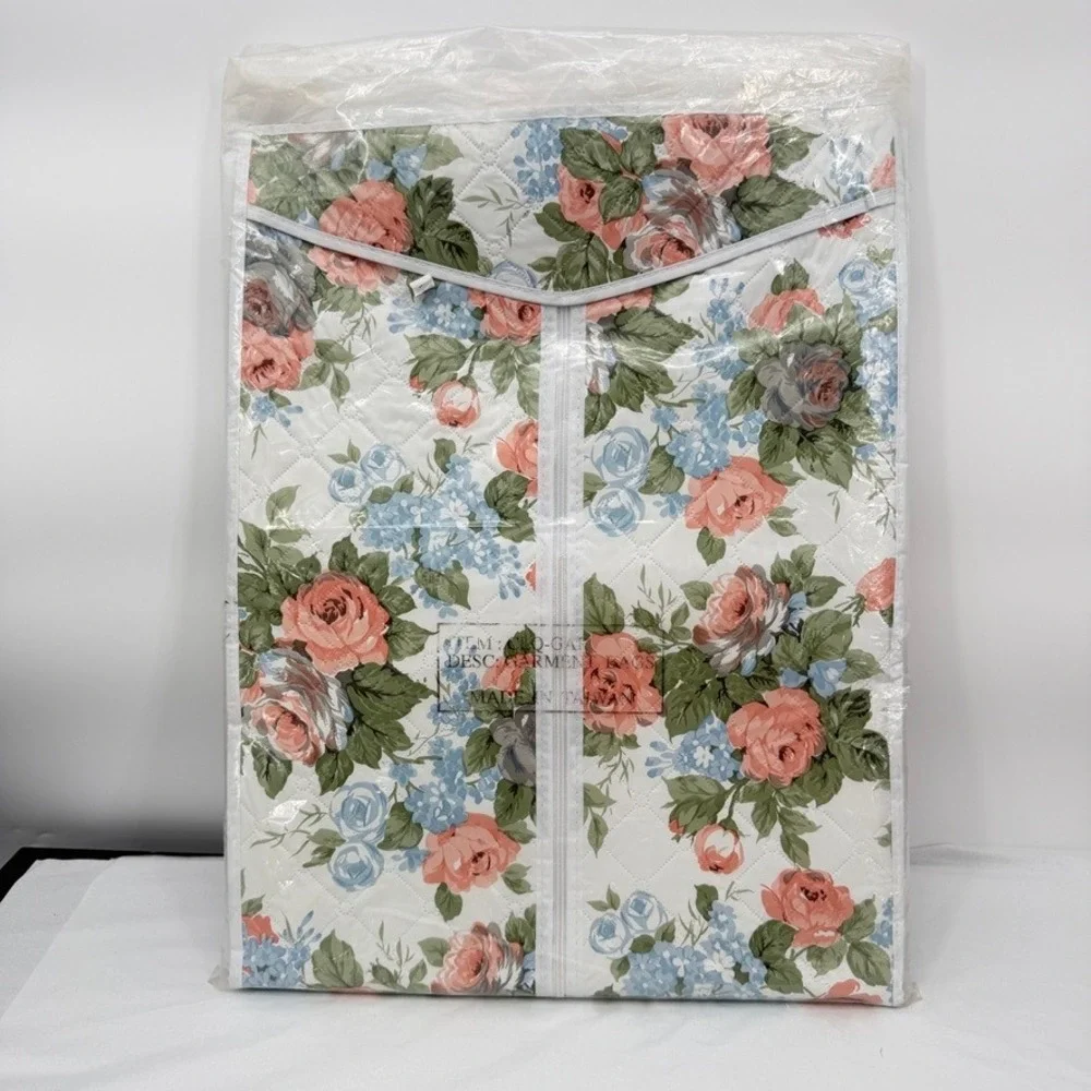 Vintage NEW Floral Garment Bag Quilted Vinyl Retro Hanging Storage -- Taiwan